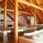 Gasthof 8 *