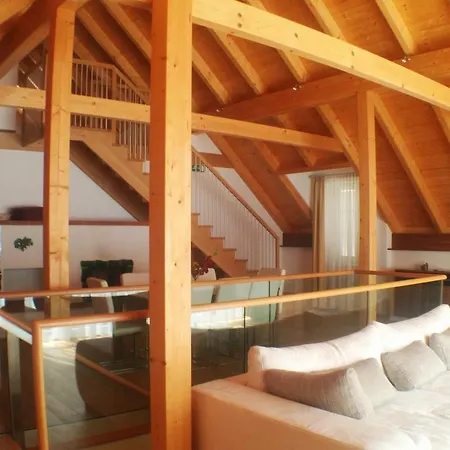 Gasthof 8 *