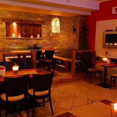 Hotel Gasthof 8 *